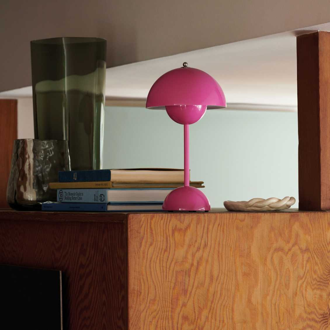 Cordless Table Lamp