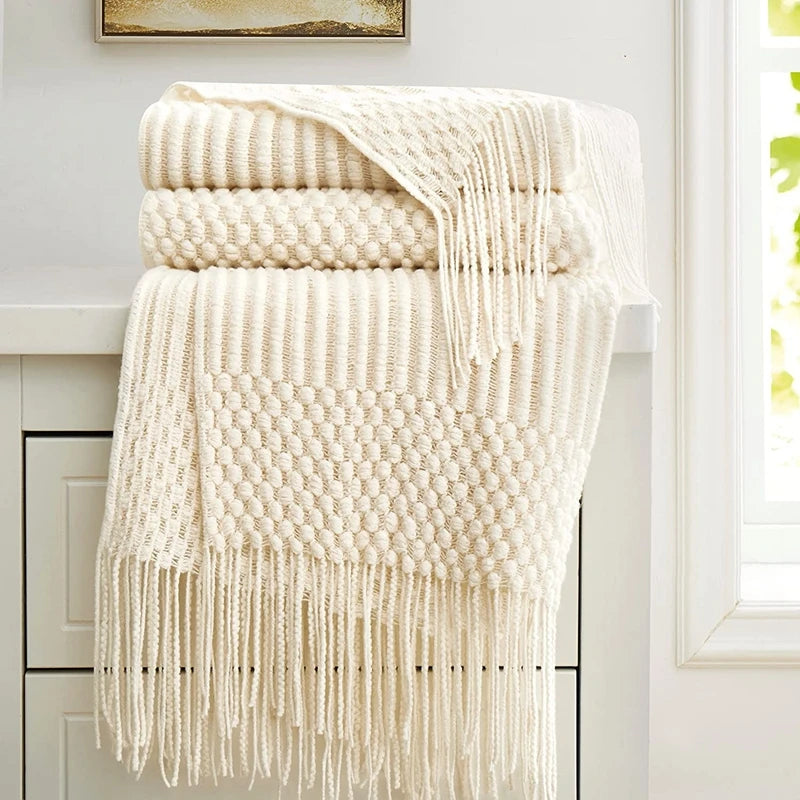 Cozy White Boho Chunky Knit Throw Blanket - Luxuriously Soft & Travel-Friendly 0