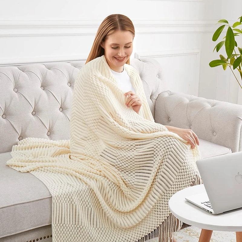 Cozy White Boho Chunky Knit Throw Blanket - Luxuriously Soft & Travel-Friendly 4