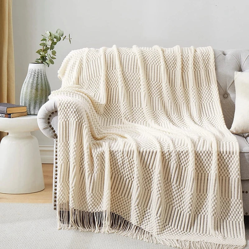 Cozy White Boho Chunky Knit Throw Blanket - Luxuriously Soft & Travel-Friendly 5